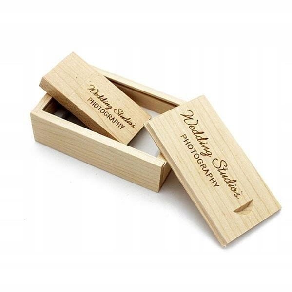 PENDRIVE-Drewniany-w-pudelku-32Gb-3-0-z-grawerem.jpg